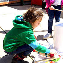 Little Rhythm Bucket, Drumming